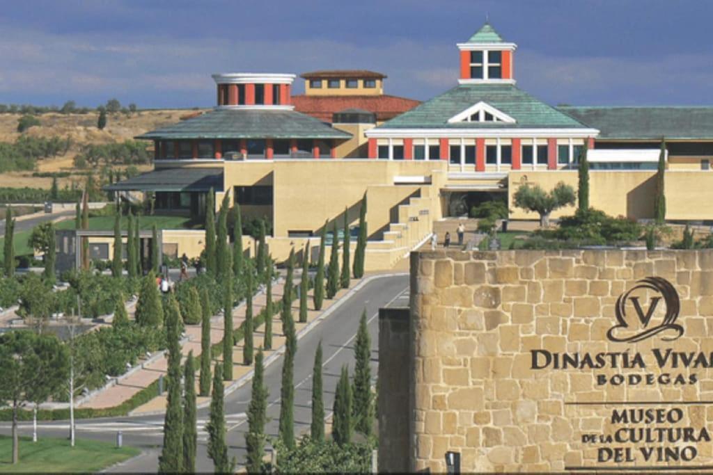 Вилла Chalet Entero En La Rioja Брионес Экстерьер фото